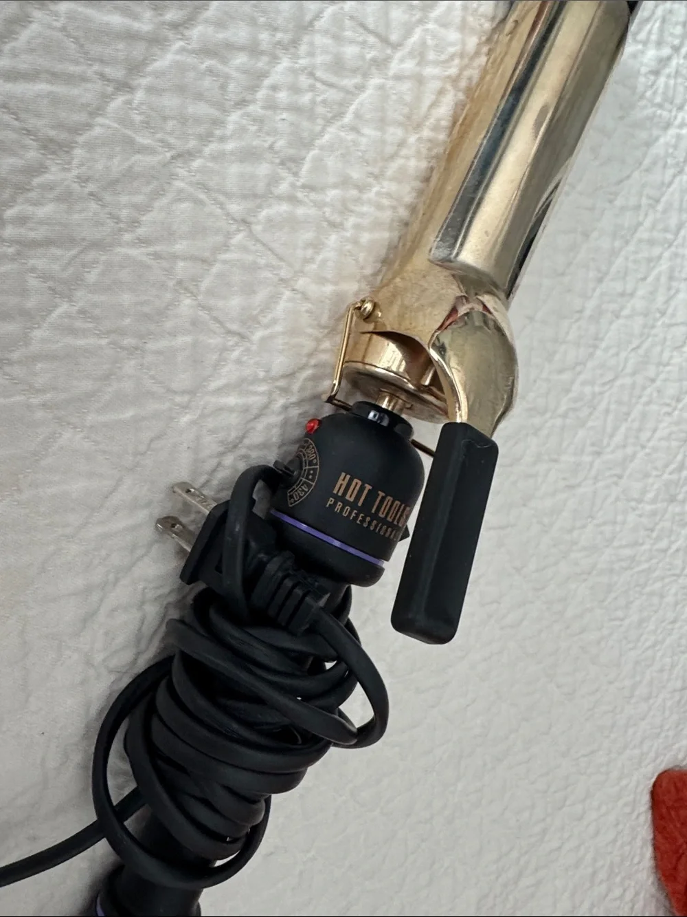 Hot Tools Gold Curling Iron - Gold and Black